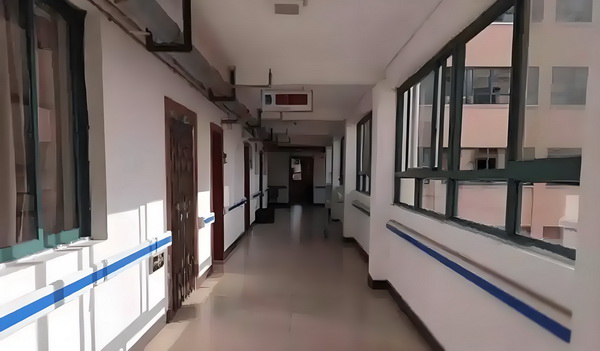 足协评议：参考国际足联裁判专家意见后，认定马纳法不是手球犯规